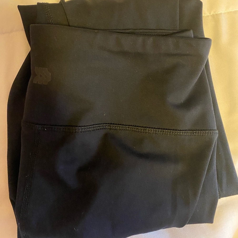 All In Motion Size Medium Black Leggings